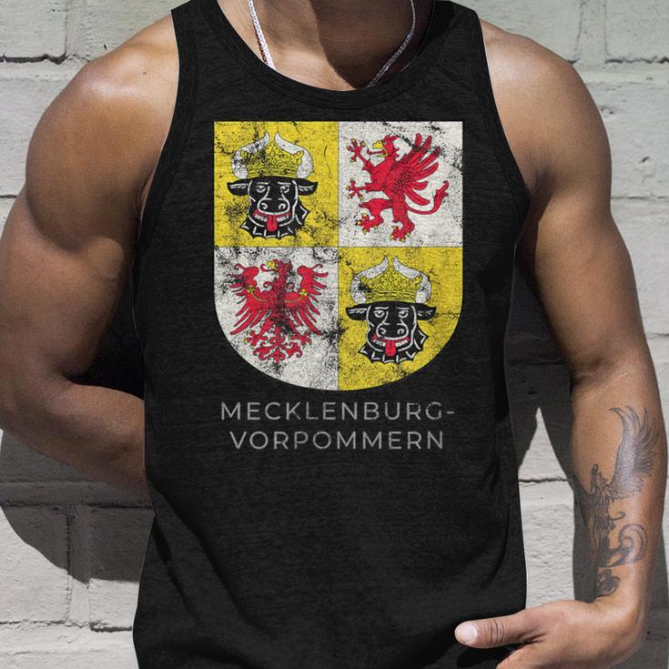 Mecklenburgorpommern German With Crest Tank Top Geschenke für Ihn