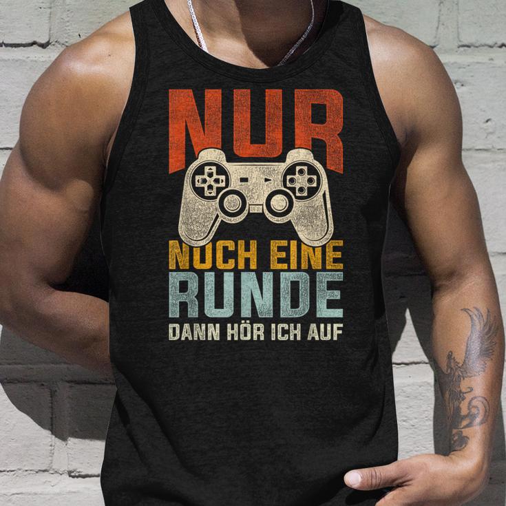 Nur Noch Eine Runde Dann Hör Ich Auf Gamer Zocker Tank Top Geschenke für Ihn