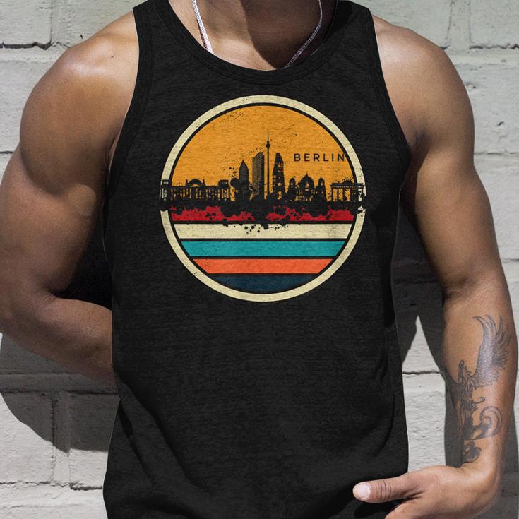 Retrointage Berlin Skyline Berlin City Tank Top Geschenke für Ihn