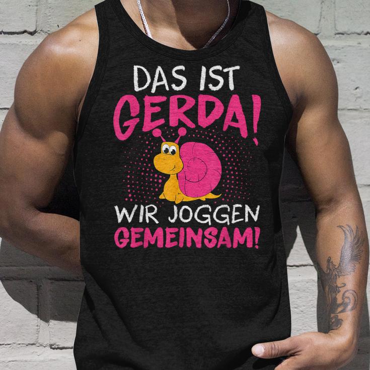 Schnecke Sport Running Das Ist Gerda Wir Joggen Gemeinsam S Tank Top Geschenke für Ihn