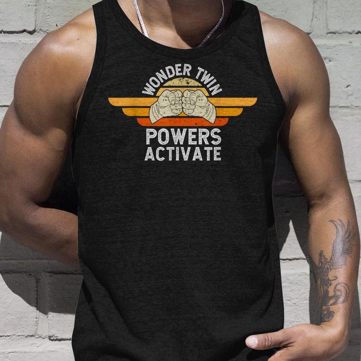 Wonder Twin Powers Activate Superhero Twins Geschwisterbindung Tank Top Geschenke für Ihn