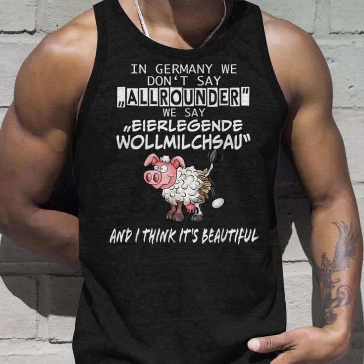 Wortwitz Fun In Germany We Say Eierlegen Wollmilchsau Tank Top Geschenke für Ihn