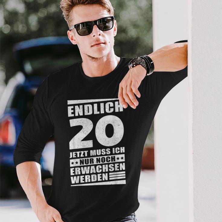 Endlich 20 Jetzt Muss Ich Nur Noch Wachsen Werden Langarmshirts Geschenke für Ihn