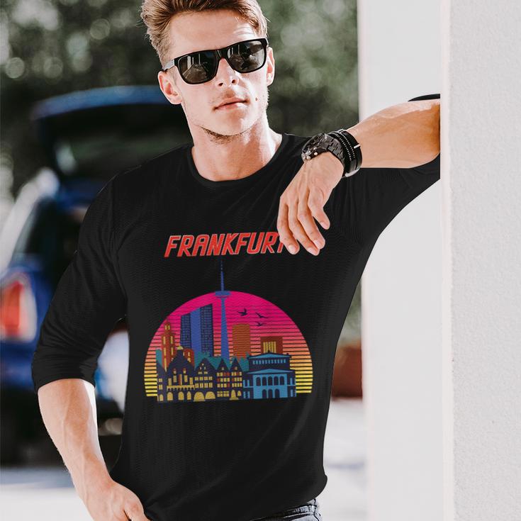 Frankfurt Retro Skyline Frankfurt Am Main Langarmshirts Geschenke für Ihn