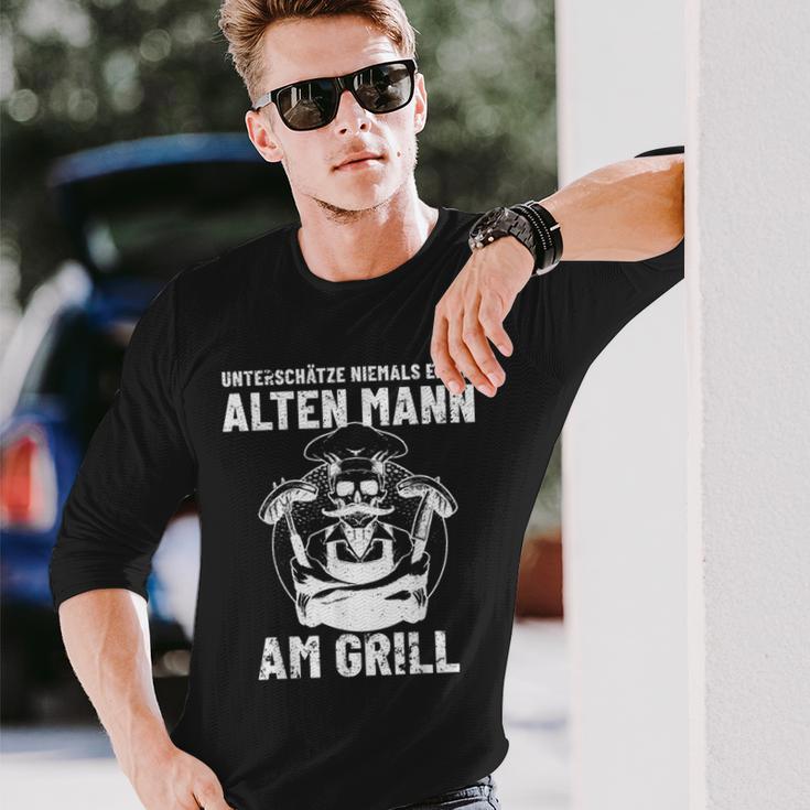 Grillen Unterschatze Niemal Ein Alten Mann Mit Grill S Langarmshirts Geschenke für Ihn