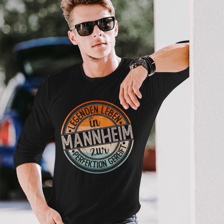 Mannheim Retro Colours Legends Life In Mannheim Langarmshirts Geschenke für Ihn