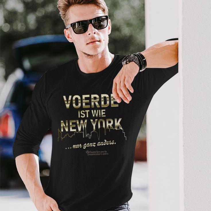 Voerde Ist Wie New York Nur Ganz Andersoerde Langarmshirts Geschenke für Ihn