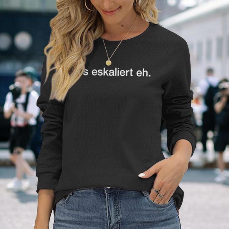 Es Escaliert Eh Wein Bier Escalation Party Alcohol Fun Langarmshirts Geschenke für Sie