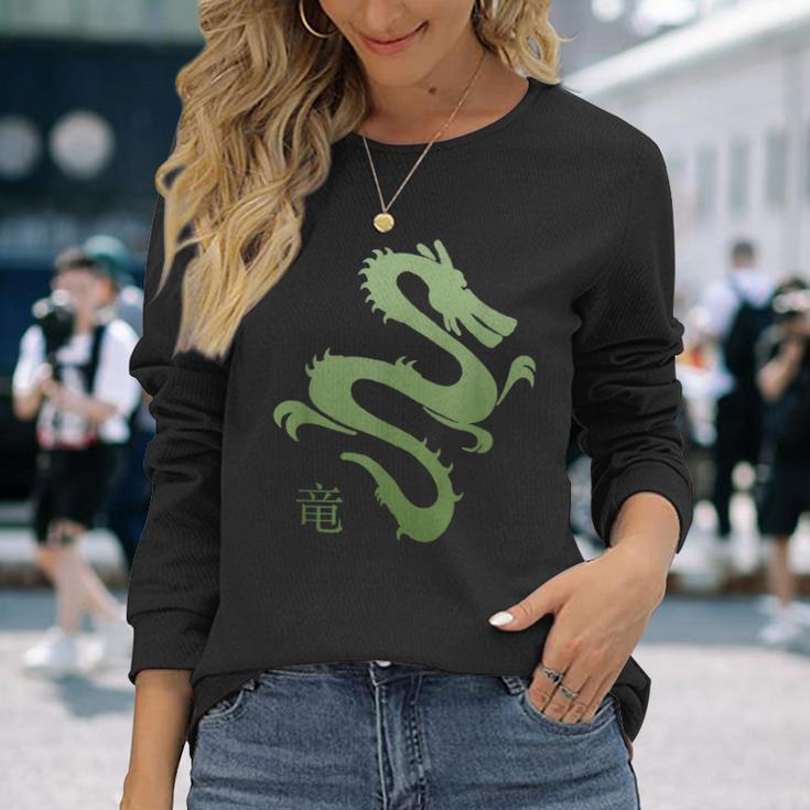 Letra Japonesa Dragón Kanjiintage Asiático Japón Estilo Cool Camiseta de manga larga Regalos para ella