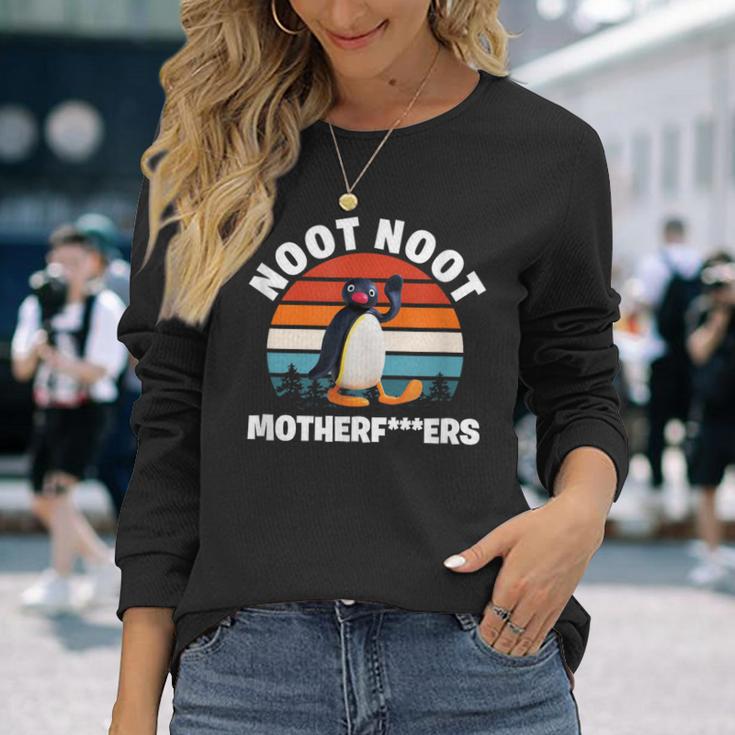 Noot Noot Penguin Lover intage Retro Langarmshirts Geschenke für Sie