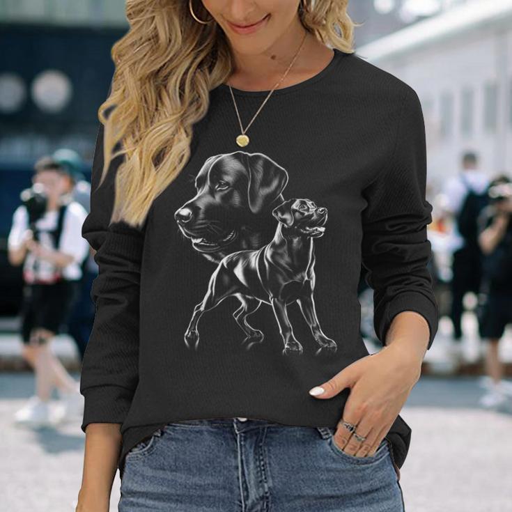 Playful Cute Labrador Dog In Photorealistic Style Langarmshirts Geschenke für Sie