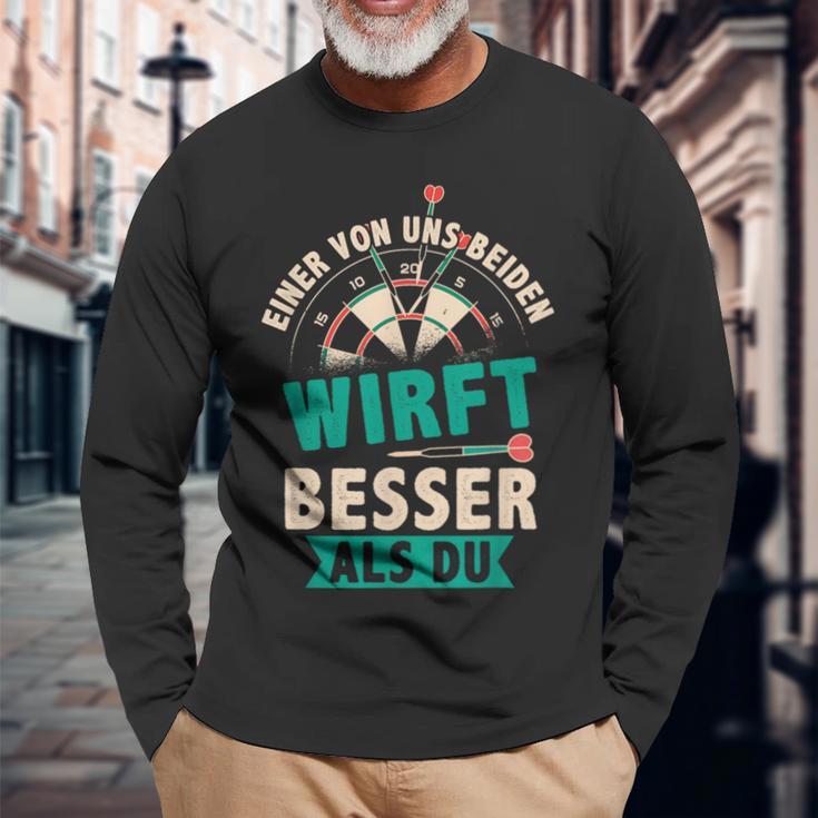 Dart Eineron Uns Beiden Wirft Besser Als Du German Langarmshirts Geschenke für alte Männer