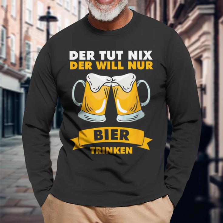 Der Tut Nix Der Will Nur Biertrinken Langarmshirts Geschenke für alte Männer