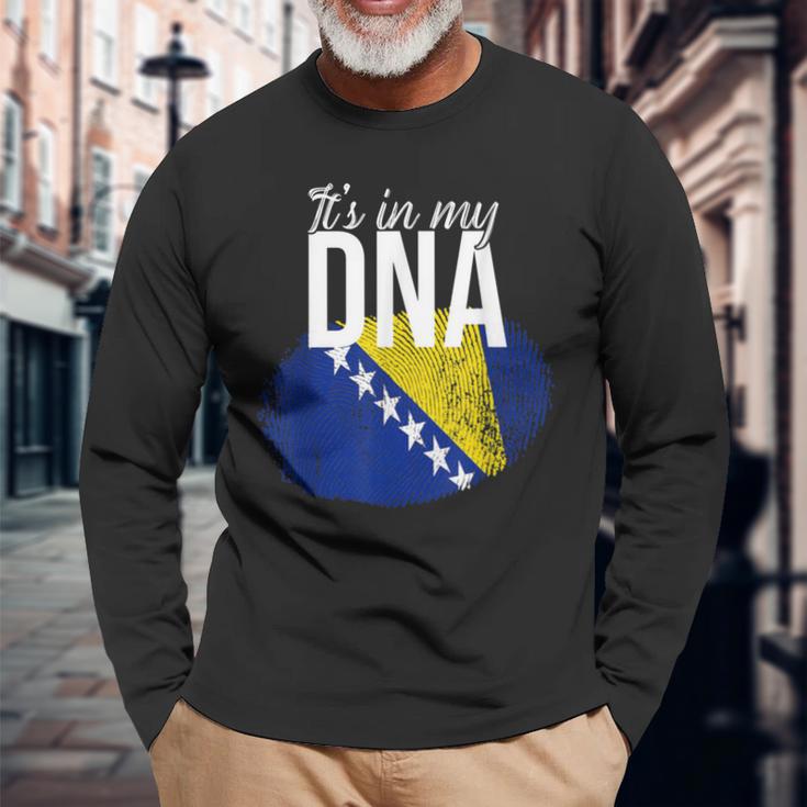 Es Ist In Meiner Dna Bosnier Bosnia Origin Genetics Langarmshirts Geschenke für alte Männer