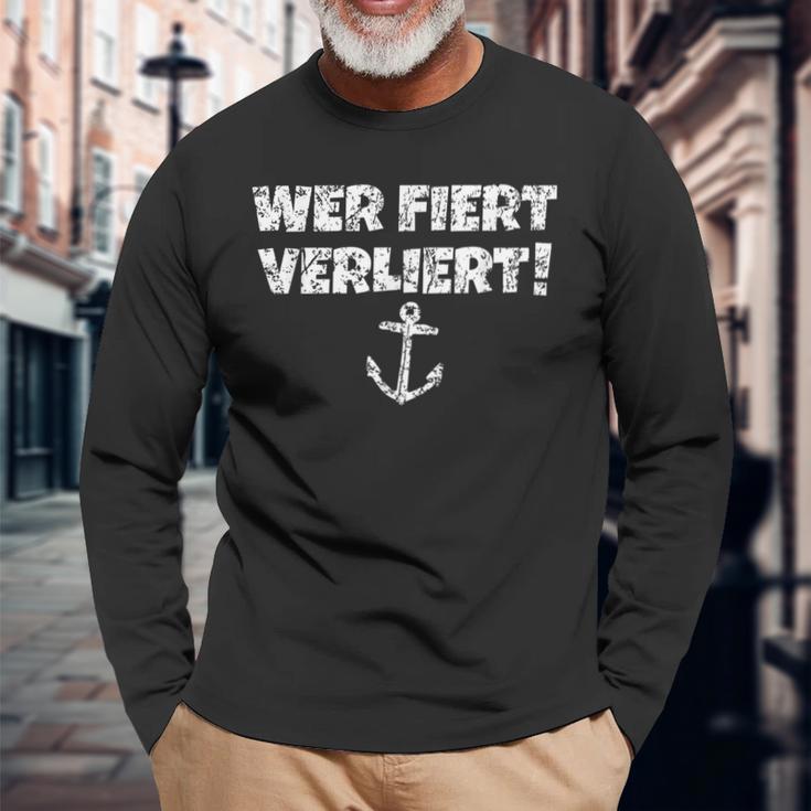 Who Fiert LosesIntage Boat & Sail Langarmshirts Geschenke für alte Männer