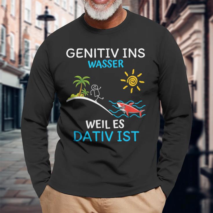 Genitiv Ins Wasser Weil Es Dativ Ist Langarmshirts Geschenke für alte Männer