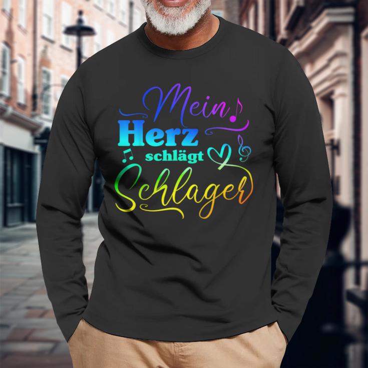 My Heart Beats For Schlagermusik Langarmshirts Geschenke für alte Männer