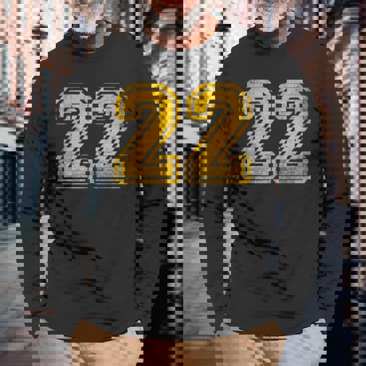 Maglia 22 Giallo Distressedarsity Numero 22 Maglietta a maniche lunghe Regalos para ancianos