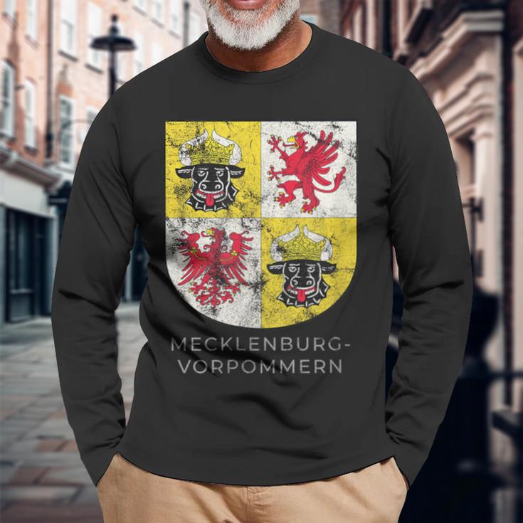 Mecklenburgorpommern German With Crest Langarmshirts Geschenke für alte Männer