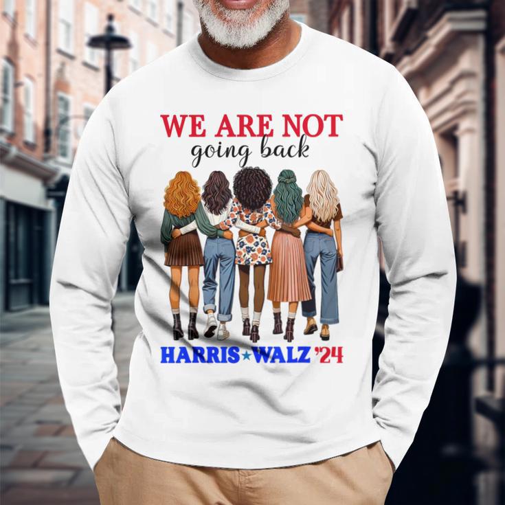 We Don't Go Back Harris Walz 24 Kamala Harris Tim Waltz Langarmshirts Geschenke für alte Männer