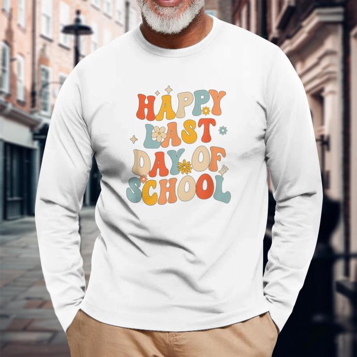 Retro Happy Last Day Of School End Of School Out Langarmshirts Geschenke für alte Männer