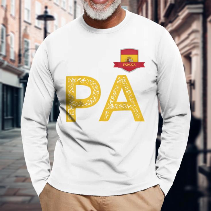 Spain España Human Flag Letter P And A Spain España Red Langarmshirts Geschenke für alte Männer