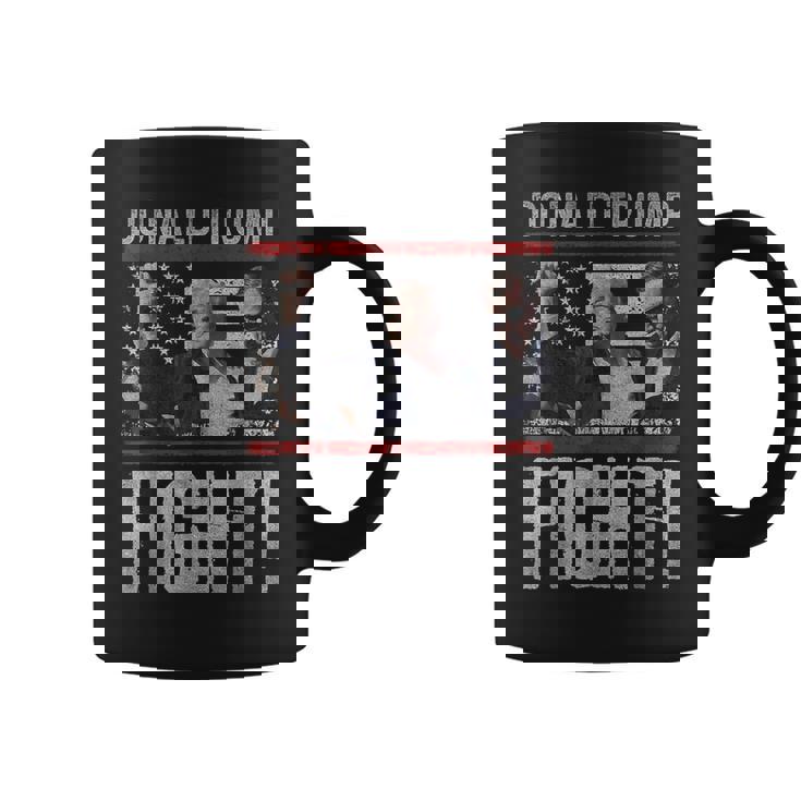 Bomba De Puño De Donald Trump Luchamos Contra La Bandera Estadounidense Trump 2024 Taza de café