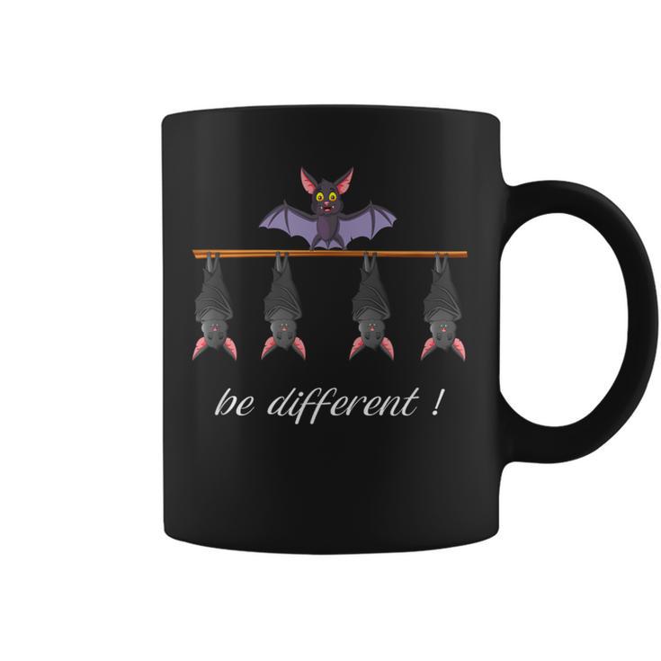 Be Different Women's Bat Slogan Tassen