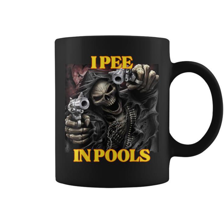 I Pee In Pools Cringe Hard Skeleton Meme Tassen