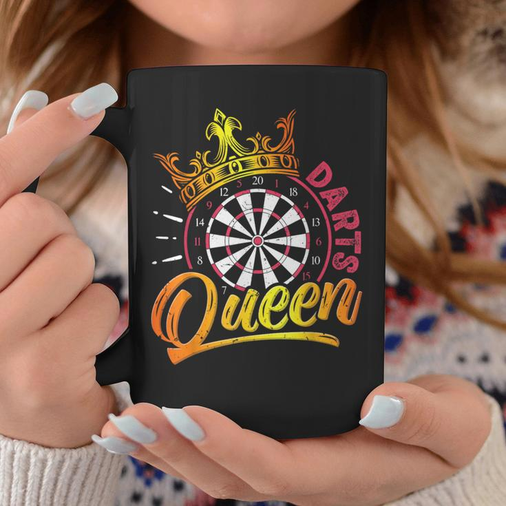 Dart Spielerin Dart Queen Lustiges Dart Spielen Frauen Tassen Lustige Geschenke