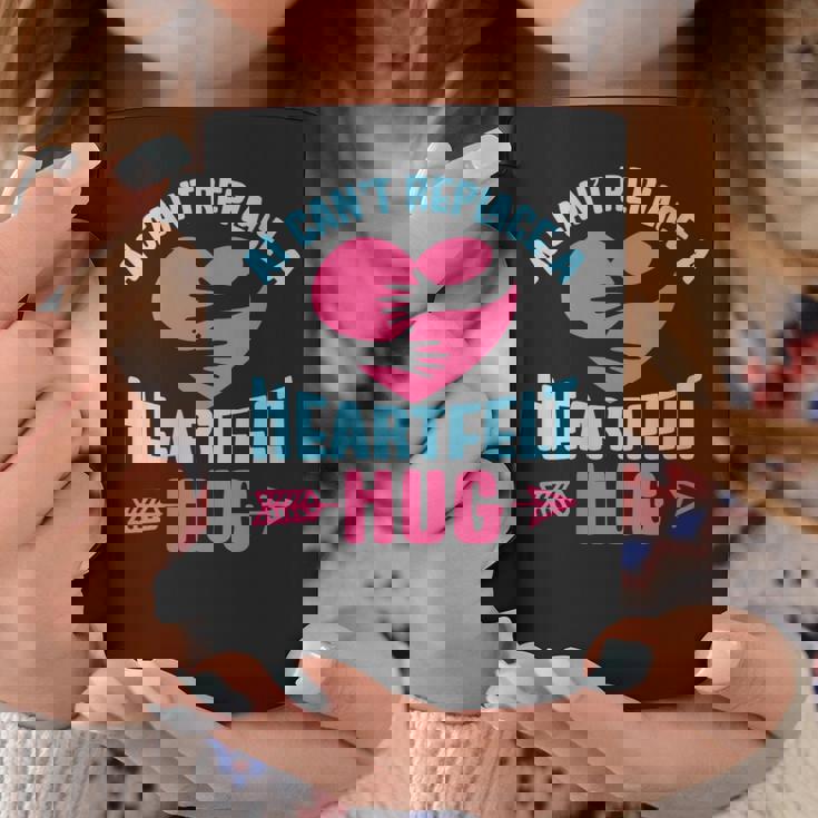 Donna L'intelligenza Artificiale Non Può Sostituire Un Abbraccio Sincero -Ero Abbraccio Amore Con Collo A Tazze Regalos divertidos