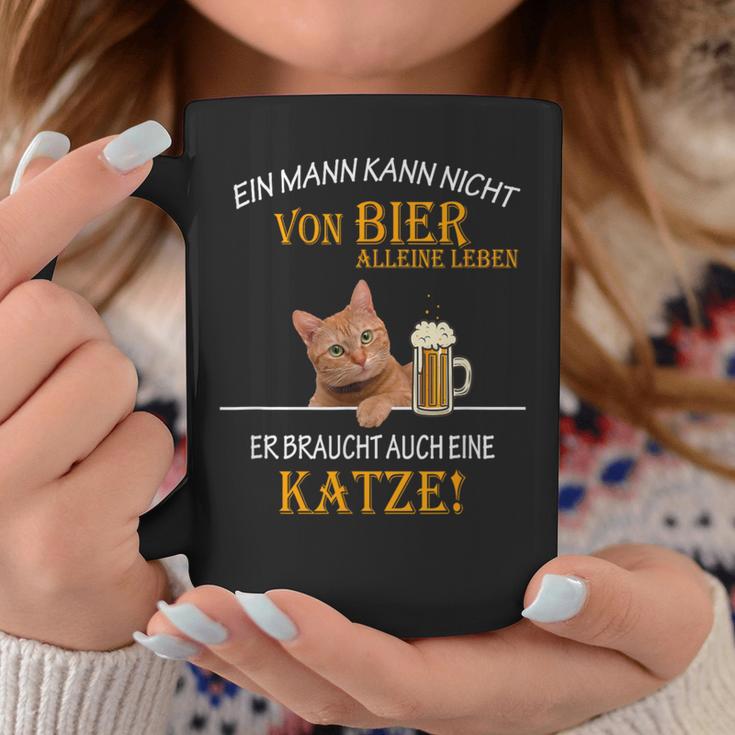 Ein Mann Kann Nichton Bier Allein Leben Katzten Tassen Lustige Geschenke