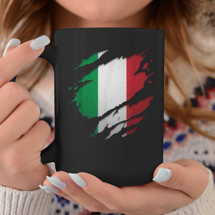 Proud Italian Italia Ripped Italian Flag Tassen Lustige Geschenke