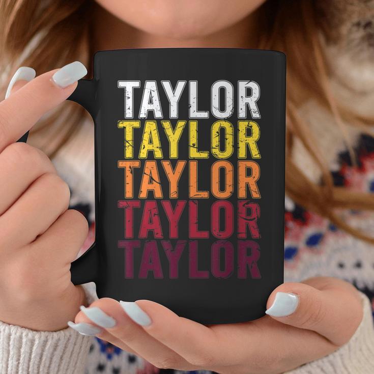 Taylor Retro Wordmark Patternintage Style Tassen Lustige Geschenke