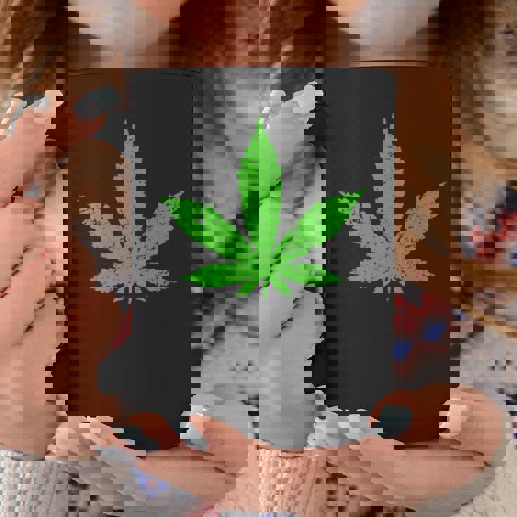 Weed Leaf In Una Tasca Divertente Marijuana Cannabis Camicia Tazze Regalos divertidos