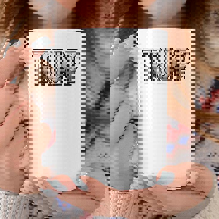 Donald Trump 2024 4 De Julio EeUu Para Partidario De Losotantes De Trump Manga Raglan Taza de café Regalos divertidos