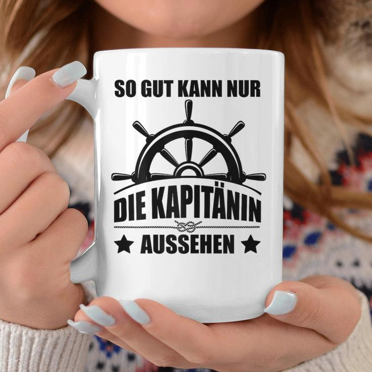 So Gut Kann Nur Die Kapitänin Aussehen Tassen Lustige Geschenke