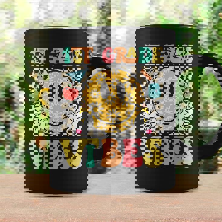 1St Grade Vibes Smile Face Back To School Girls First Grade Coffee Mug Gifts ideas