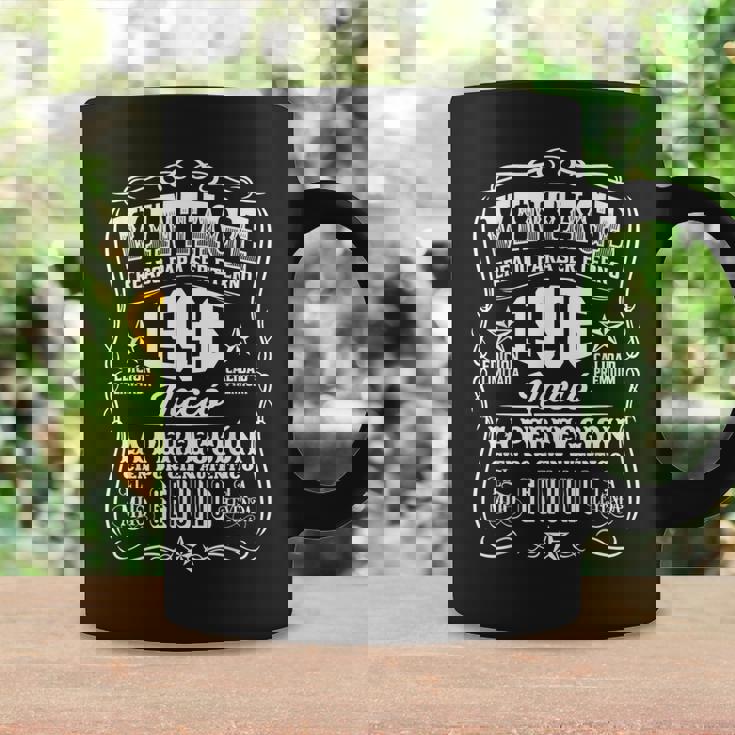 26 Cumpleaños Nacido En 1996Intage 26 Años Perfección Taza de café Ideas de regalos
