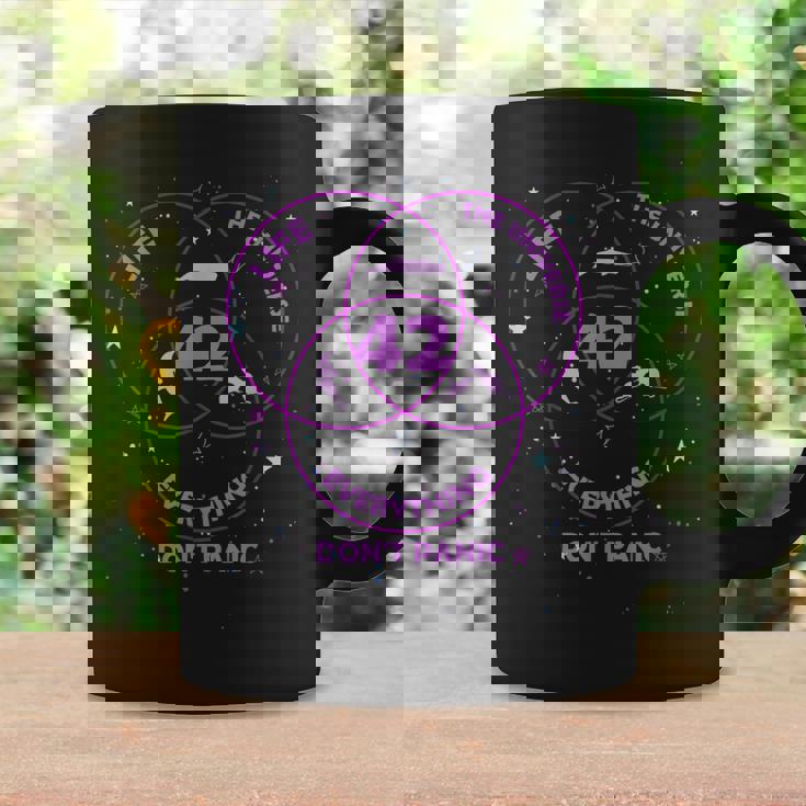 42 Answer To Life Universe Everything Tazze Ideas de regalos