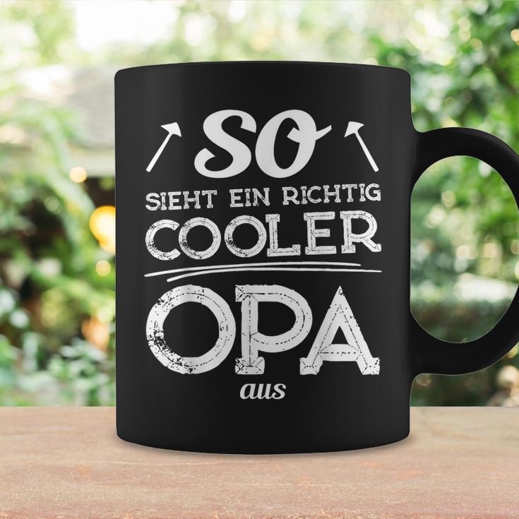 With So Sieht Ein Richtig Cooler Opa German Text Tassen Geschenkideen