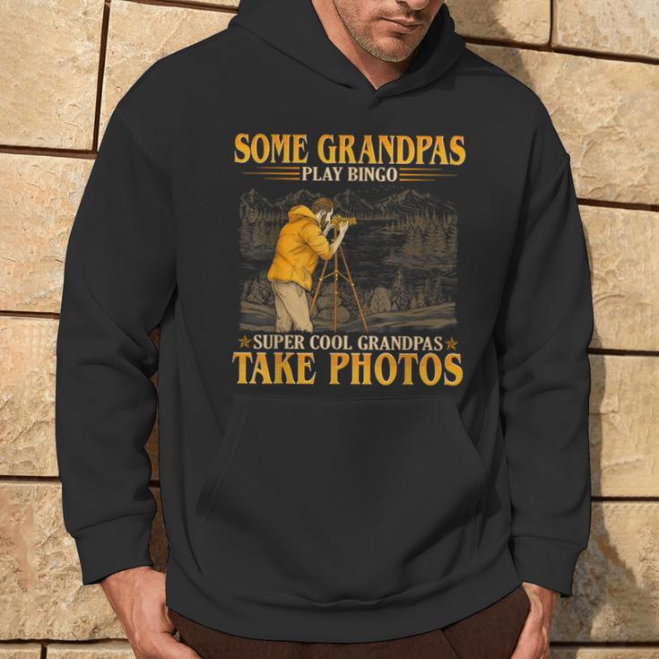 Herren Coole Opas Nehmen Sie Fotos Goldener Eleganter Stil Kapuzenpullover Lebensstil