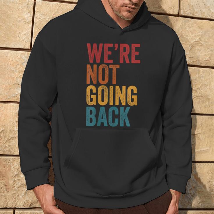 Wir Gehen Nicht Zurückintage Distressed Kamala Harris 2024 Kapuzenpullover Lebensstil