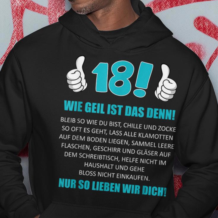 18Th Birthday Boy Wie Geil Ist Das Denn Wie Geil Ist Das Denn Kapuzenpullover Lustige Geschenke