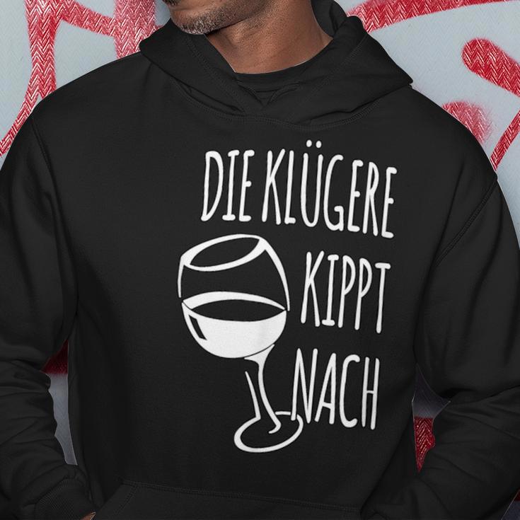 Die Klügere Kippt Nach Slogan S Kapuzenpullover Lustige Geschenke