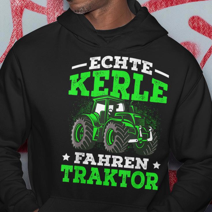 Echte Kerle Fahren Tractor Real Soccer Bunch Kapuzenpullover Lustige Geschenke