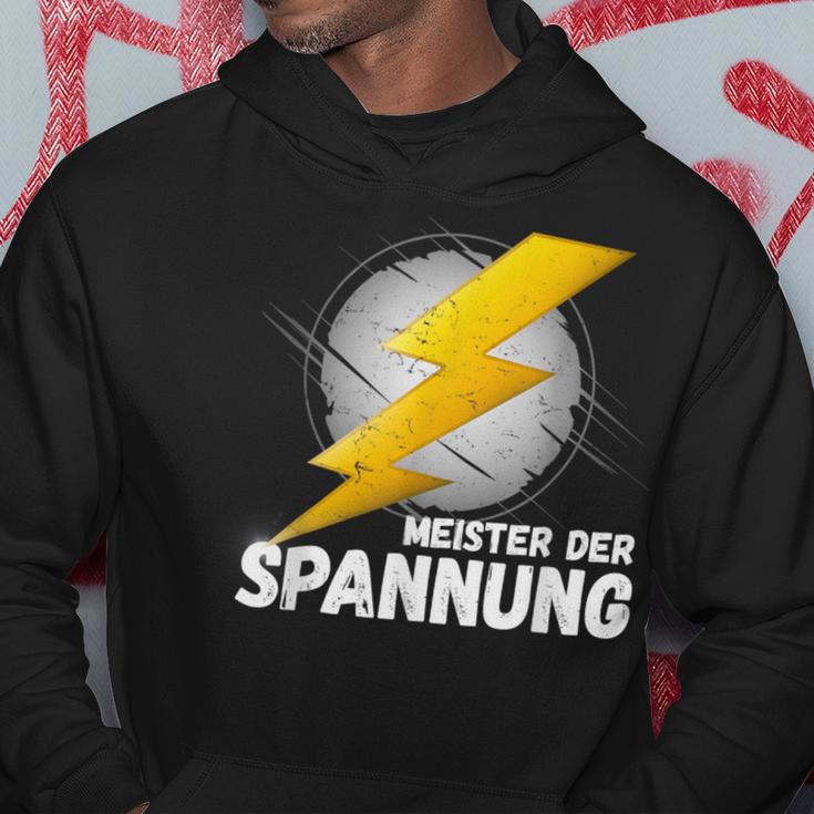 Elektriker Meister Der Spannung Das Elektronik Kapuzenpullover Lustige Geschenke