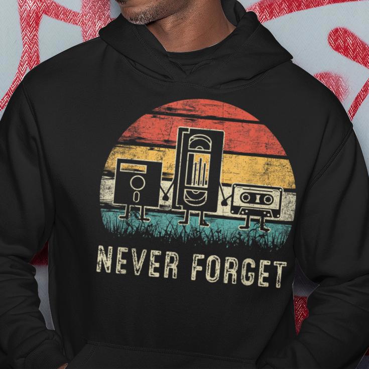 Never Forget Cassette Tape Retro 80S And 90S Kapuzenpullover Lustige Geschenke