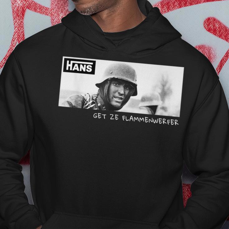 Hans Get Ze Flamethrowerintage Ww2 Soldier Meme Kapuzenpullover Lustige Geschenke