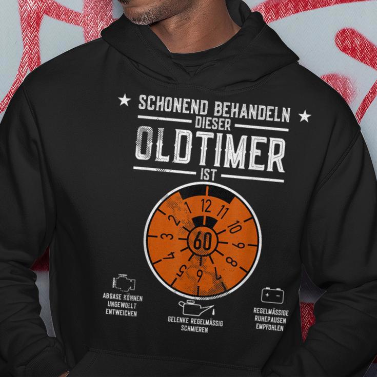 Hu Plaque Schonend Behandeln Oldtimer Ist 60 Birthday Kapuzenpullover Lustige Geschenke